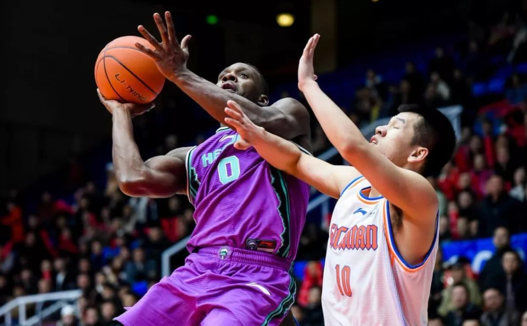 包含连胜势头难挡！S赛豪取十连胜的词条