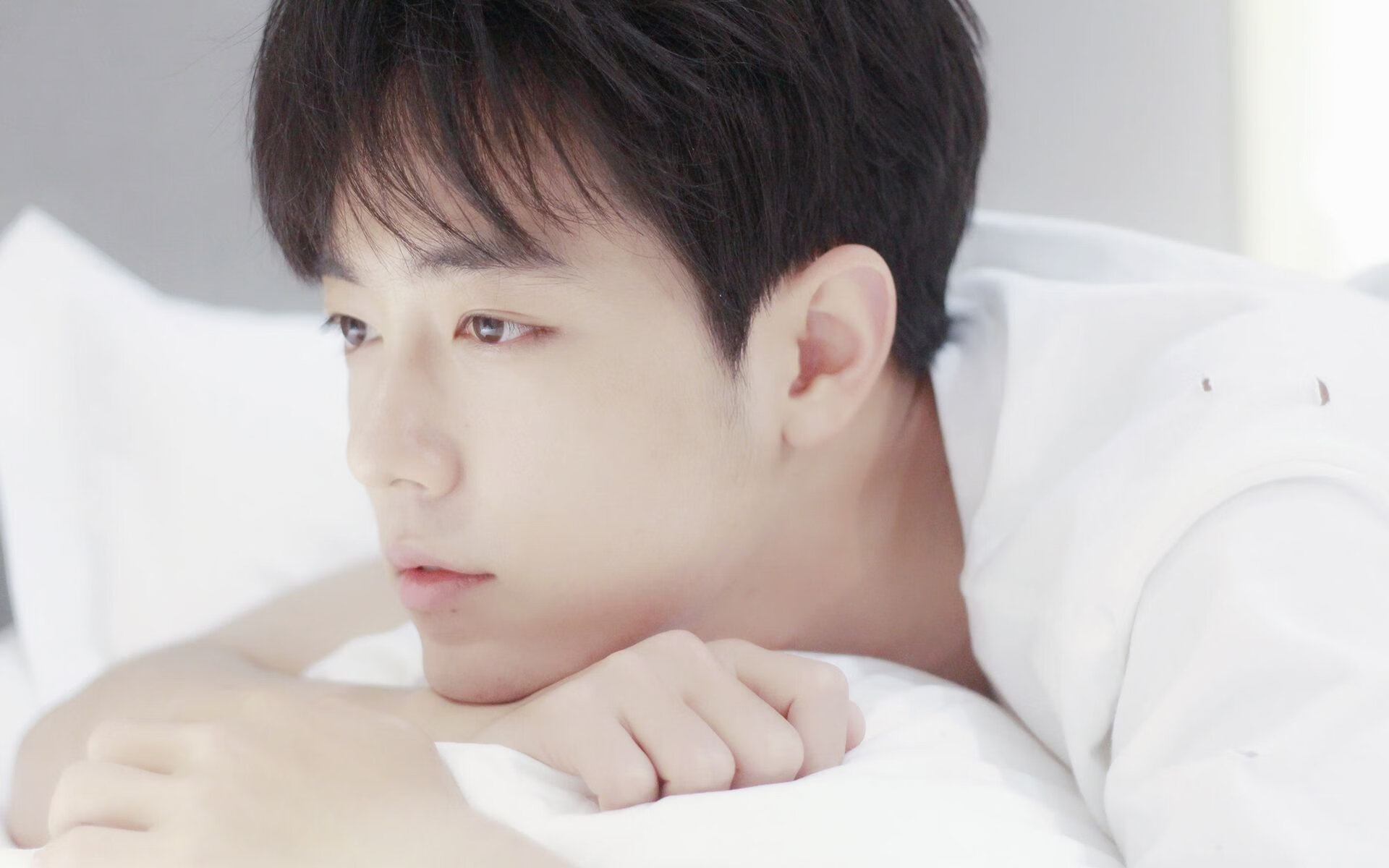 爱游戏下载-虚构之战，当掘金水花兄弟基因注入新疆队，克莱如何主宰攻防转换