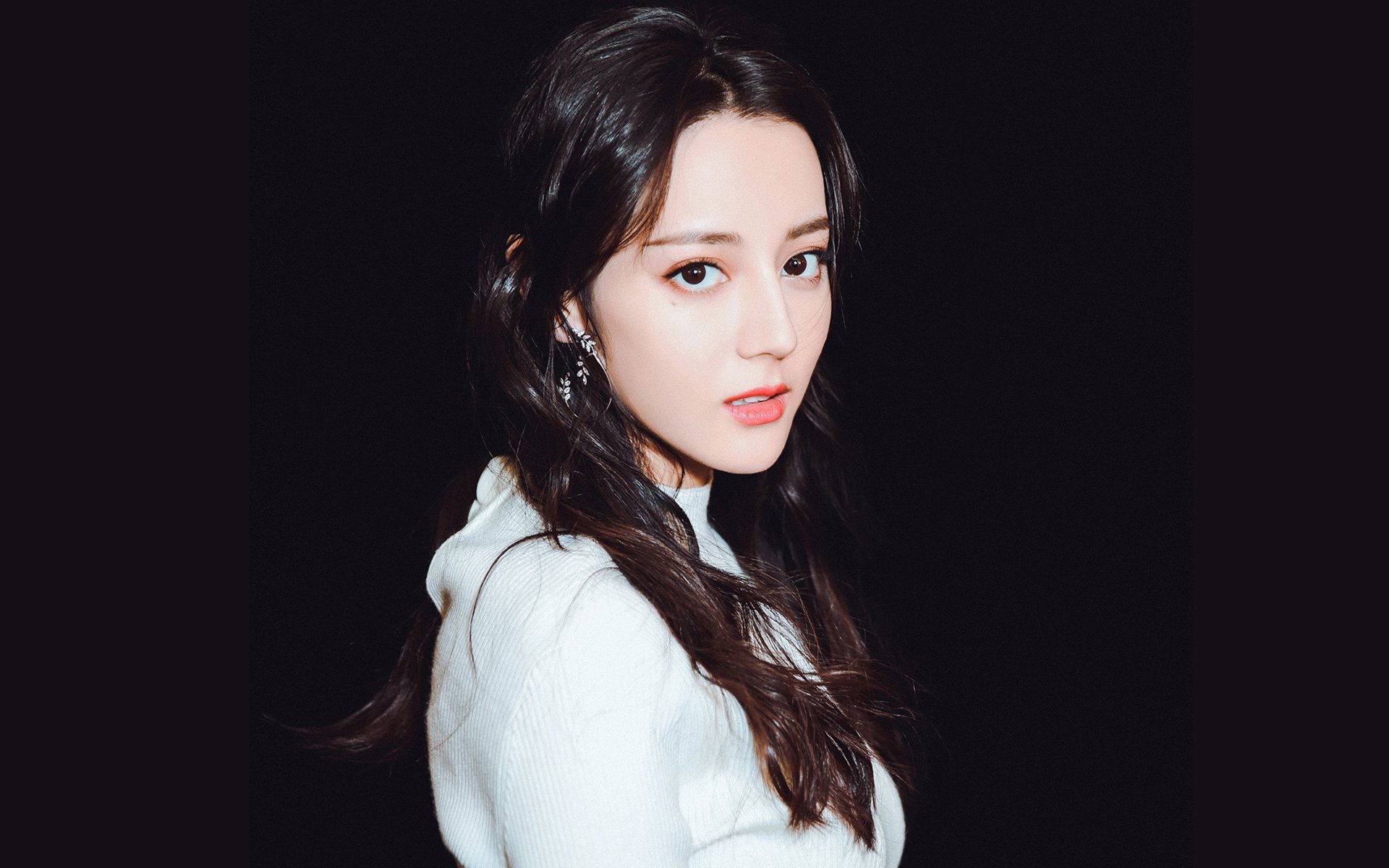 碾压之夜唯一神迹,当库尔图瓦在英格兰的炮火中定义最佳