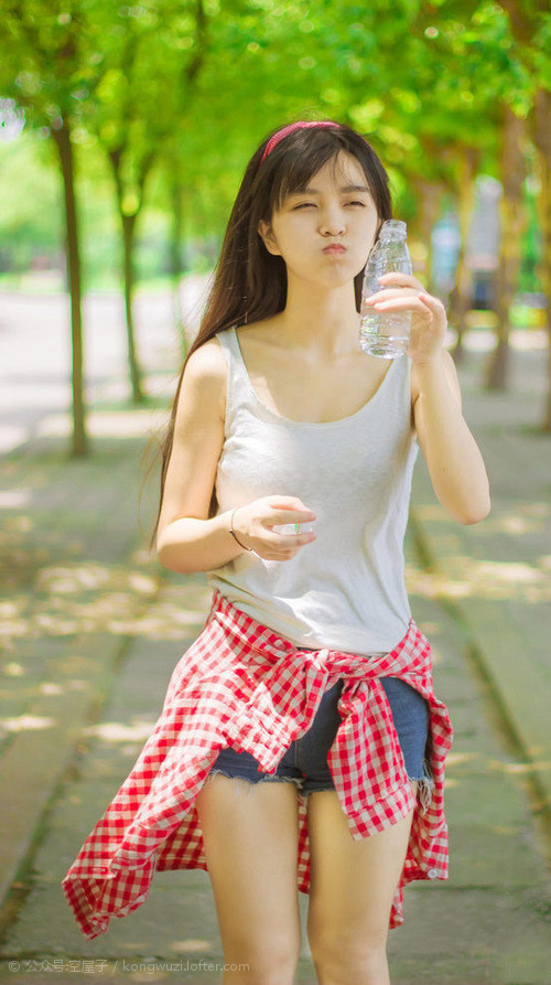 破晓时分，爱德华兹的生涯之夜与尼克斯的团队风暴