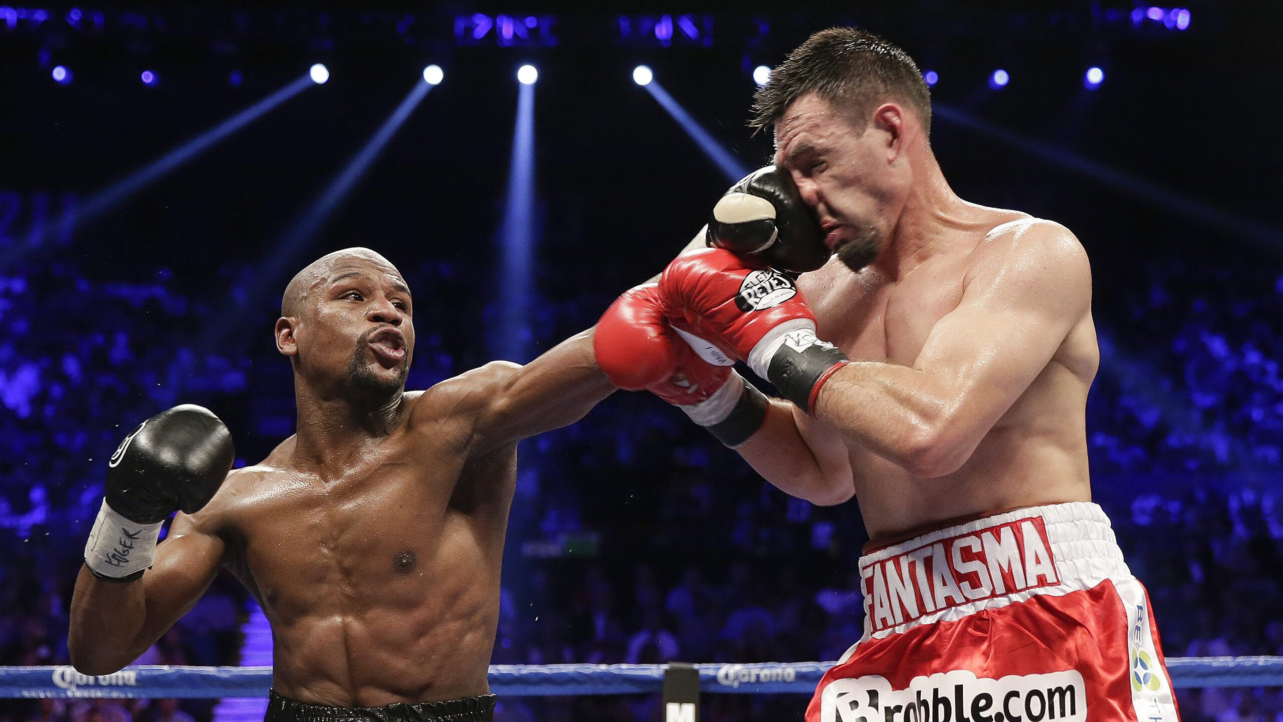 引擎与天赋的对决，当那不勒斯的铁壁，在阿什拉夫的赛道破晓